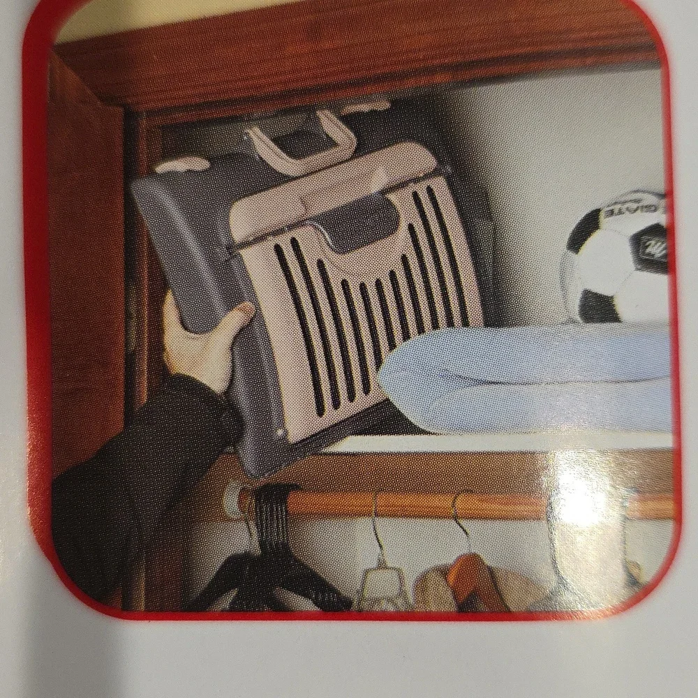 Cat/Small Animal Carrier And Bed